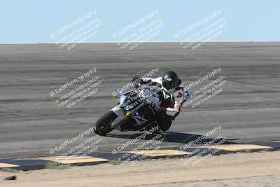 media/Oct-13-2025-Moto Forza (Mon) [[a66d839500]]/4-C Group/Session 2 (Bowl)/